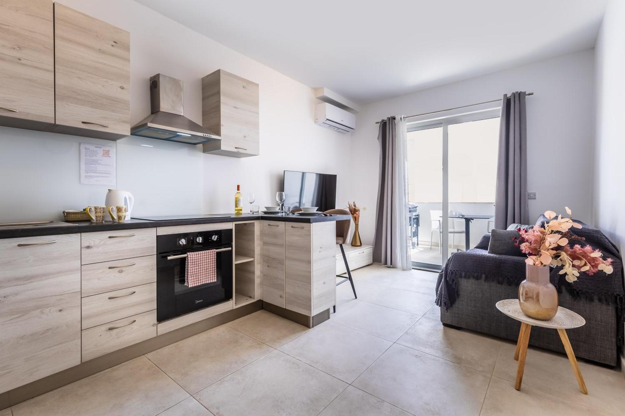 Kunsu'S Apartment 5 Min Walk From St Julians San Ġwann Zewnętrze zdjęcie